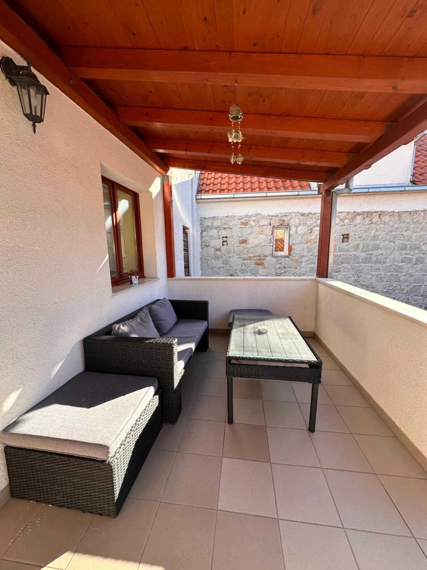 Apartman Lana Kaštela Exteriör bild